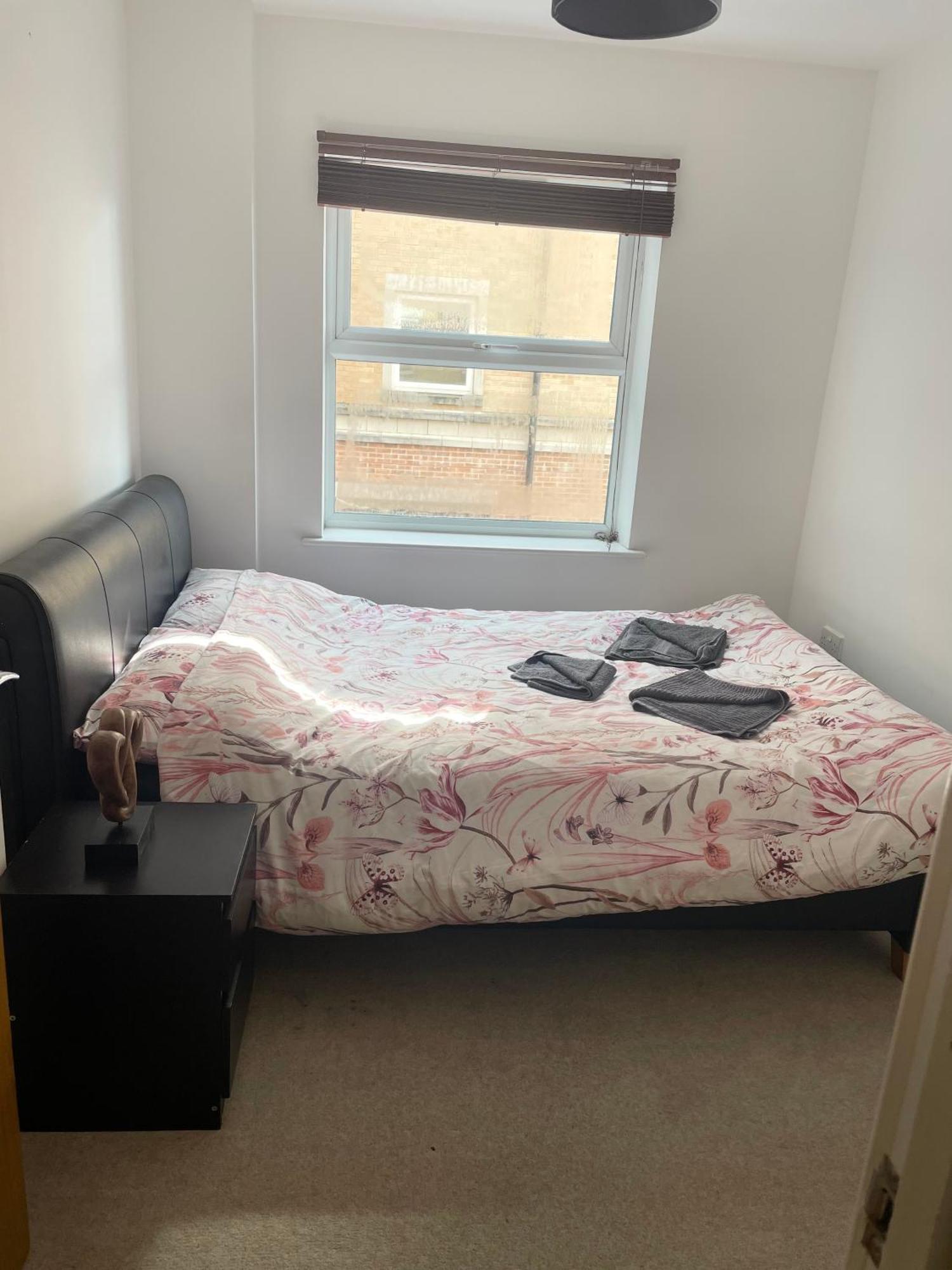 Entire Town Centre 2 Bedroom Apartment Very Close To Beach Bournemouth Eksteriør billede