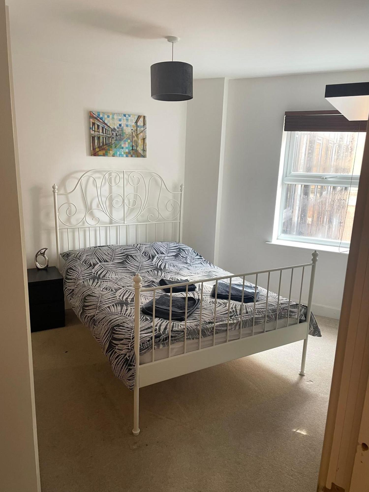 Entire Town Centre 2 Bedroom Apartment Very Close To Beach Bournemouth Eksteriør billede